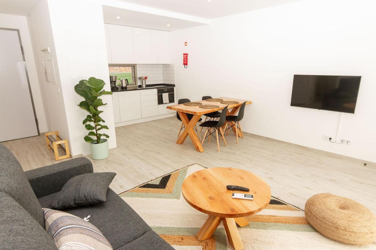 Ericeira Surf Apartments Ngoại thất bức ảnh