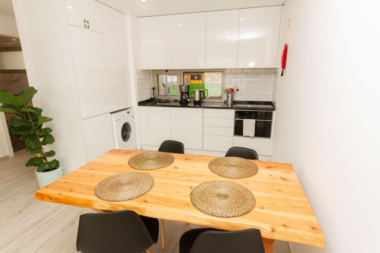 Ericeira Surf Apartments Ngoại thất bức ảnh