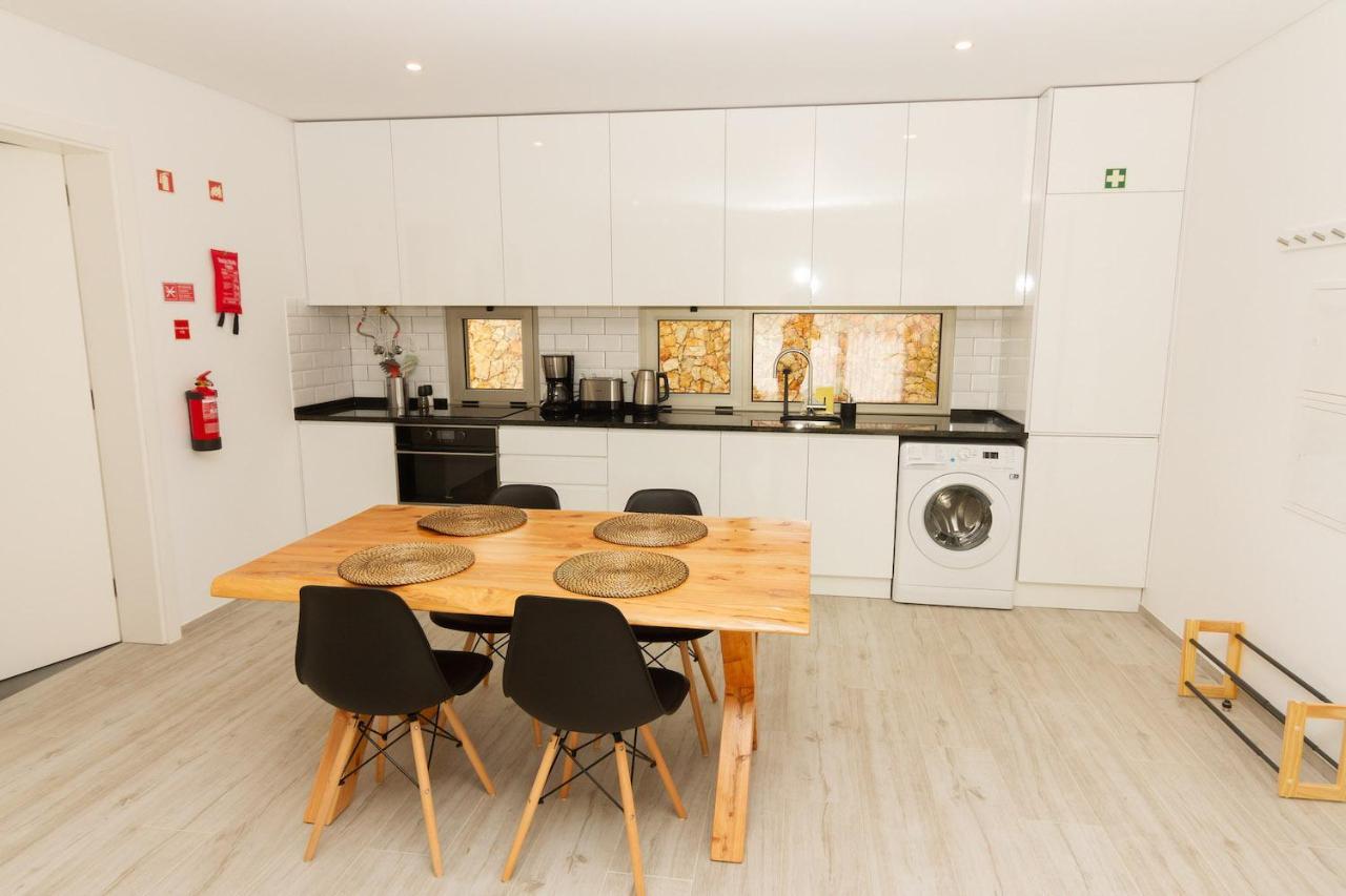 Ericeira Surf Apartments Ngoại thất bức ảnh