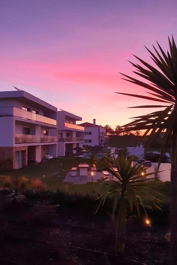 Ericeira Surf Apartments Ngoại thất bức ảnh